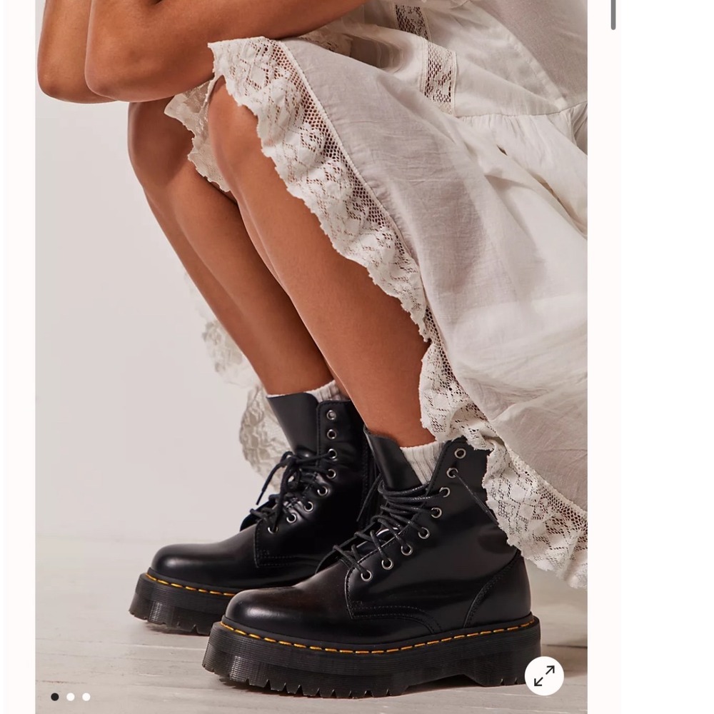 Dr. Martens Jadon Black Leather Platform Lace-Up Boots AW004‎ Womens 8 Mens 7